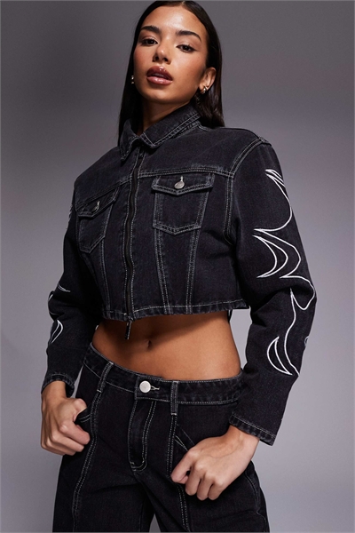 Карманная джинсовая куртка с аппликацией, комплект черного цвета артикул 153149909