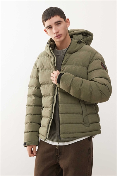 Пуховик Terez цвета хаки артикул 150343417