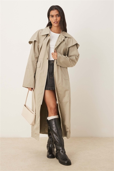 Длинное пальто-макинтош бежевого цвета артикул 149291892