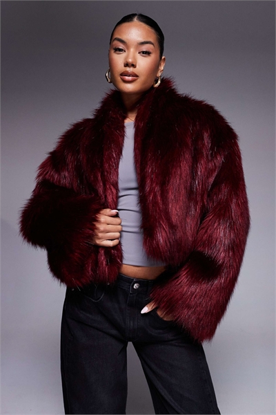 Удлиненная куртка из искусственного меха с широкими рукавами бордового цвета артикул 146139338