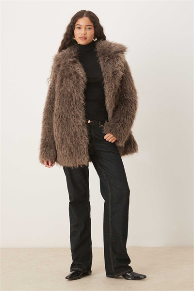 Шуба из искусственного меха серо-коричневого цвета артикул 148676192