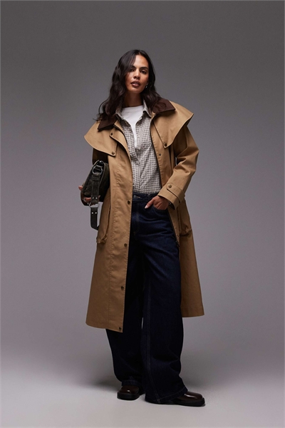 Дождь-плащ с длинным покроем и отворотом на плечах артикул 147554725