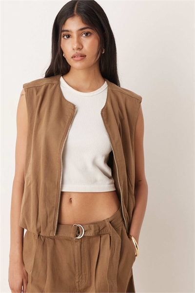 Куртка-короткая куртка без рукавов co-ord артикул 150177837