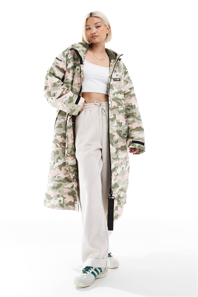 Водонепроницаемый халат для переодевания в розовом камуфляже артикул 148274156