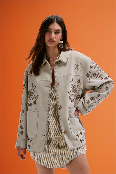 Куртка из натуральной замши с вышивкой артикул 140470266