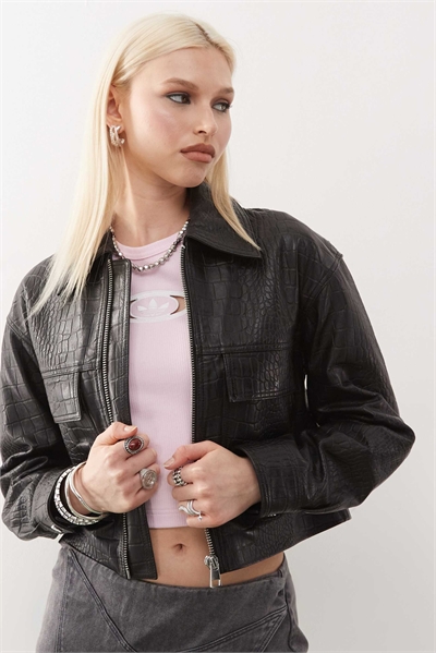 Куртка из натуральной кожи с принтом под кожу крокодила артикул 142976508