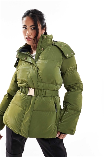 Блестящая лыжная куртка с утеплителем артикул 138347894