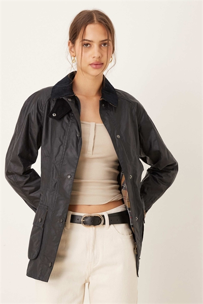 Восковая куртка Beadnell темно-синего цвета — NAVY артикул 116763457