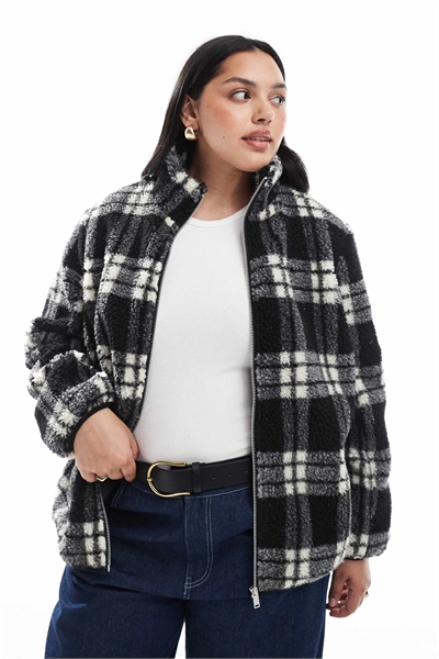 Куртка New Look Curve из борговой ткани черного цвета артикул 150706262