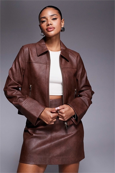 Комплект с курткой из полиуретана цвета орех артикул 149852129