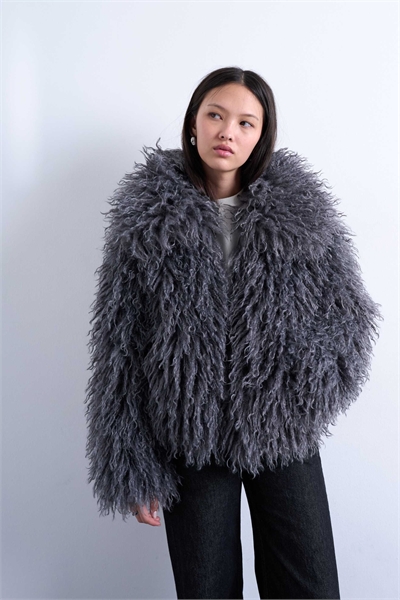 Бомбер из искусственного монгольского меха артикул 147470837