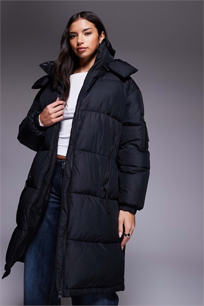 Пуховик с капюшоном и длинным покроем от Faridali артикул 148446181