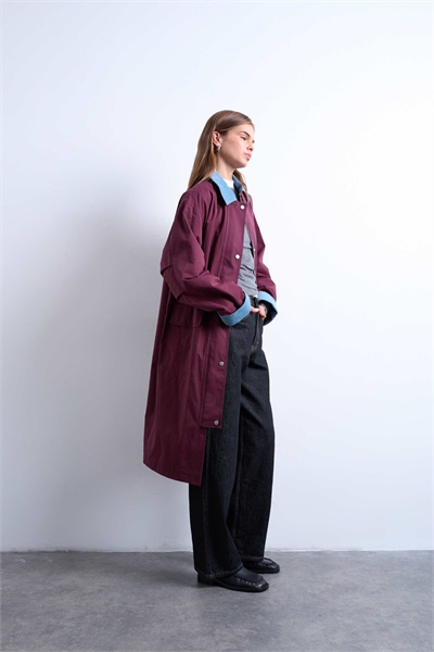 Рубашка-шэкет с контрастным воротником и удлиненным кроем артикул 147898872