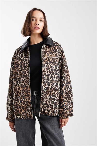 Стеганая куртка из канваса с воротником из искусственной кожи с животным принтом артикул 148258506
