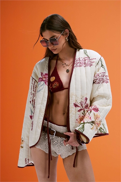 Стеганая куртка с завязками спереди артикул 141269725