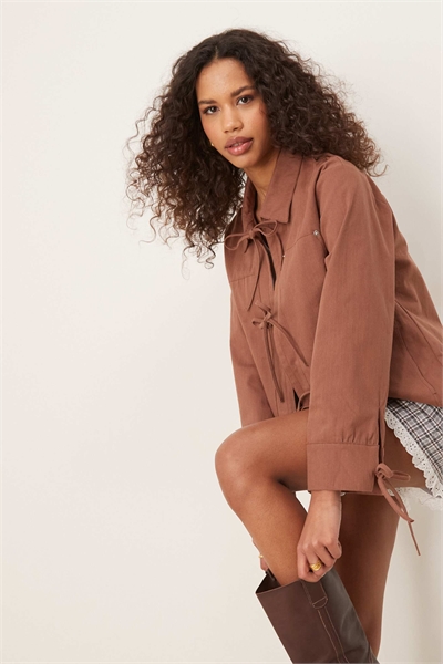 Пиджак с галстуком артикул 143376746