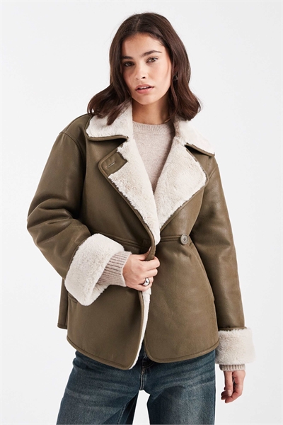 Куртка с контрастной отделкой артикул 151897144