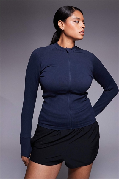 Длиннорукавная кофта с застежкой-молнией и бесшовным кроем артикул 151634227