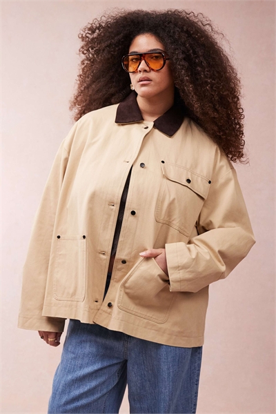 ASOS DESIGN Curve куртка-барн с чистым воротником из шнурка, цвет камень артикул 139899824