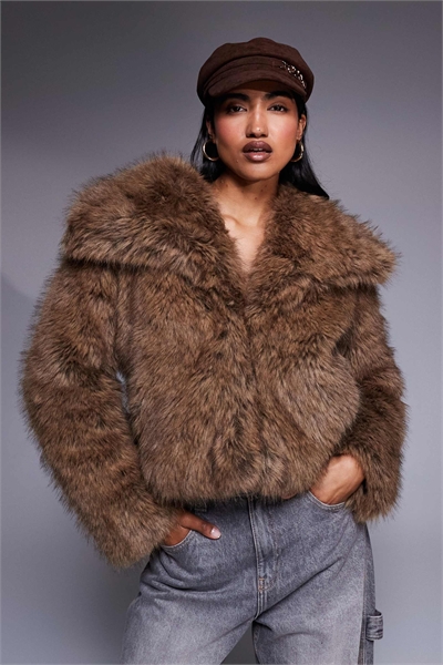 Короткая куртка из искусственного меха артикул 151446463