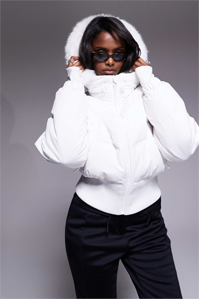 ASOS 4505 — укороченная утепленная куртка-бомбер в лыжном стиле с капюшоном из искусственного меха артикул 142997541