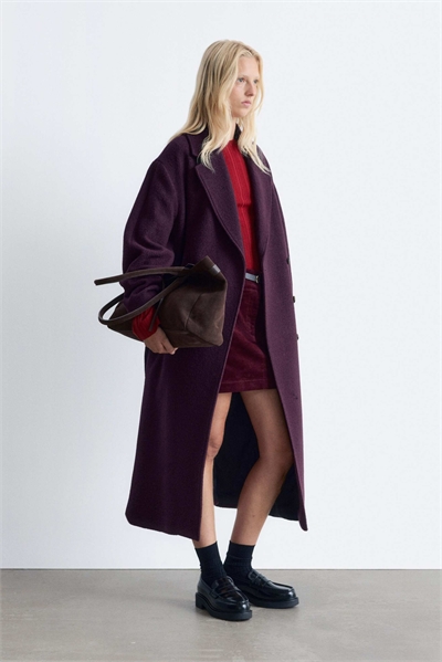 Шерстяное пальто с поясом артикул 150205082