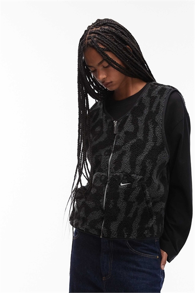 Универсальный жилет из шерпы артикул 147134535