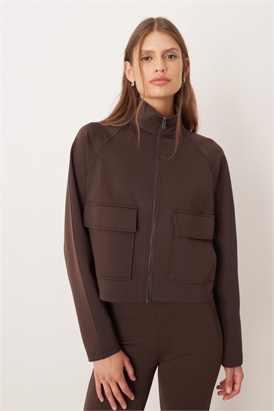 Куртка с эффектом неопрена с карманами, коричневого цвета артикул 151566877