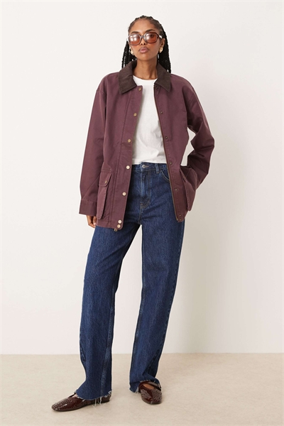 Куртка-барн средней длины с контрастным воротником и вощеной отделкой артикул 149142454