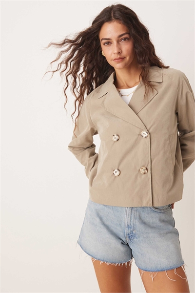 Короткий тренч прямого кроя бежевого цвета артикул 139619056