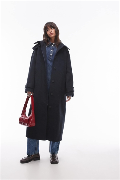 Пальто с поясом на ремне из твила темно-синего цвета артикул 136896651