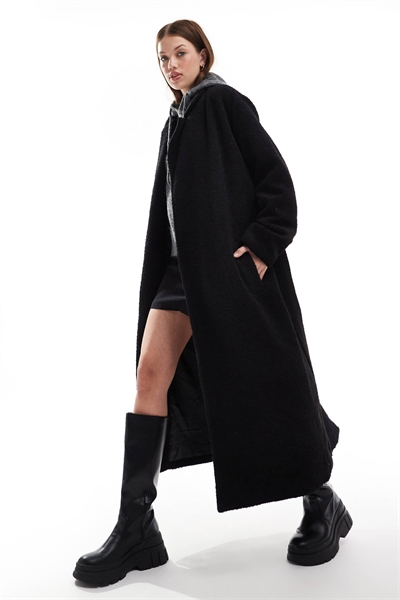 Пальто с рельефной текстурой и поясом артикул 134767489