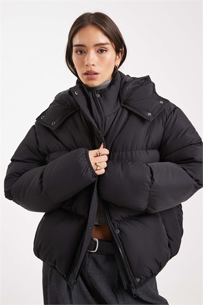 Пуховик с капюшоном артикул 134767462