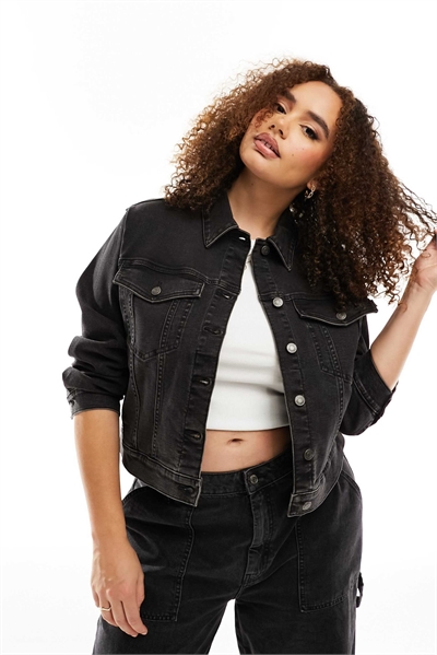 ASOS DESIGN Curve джинсовая куртка в стиле вестерн, черного цвета артикул 133219063