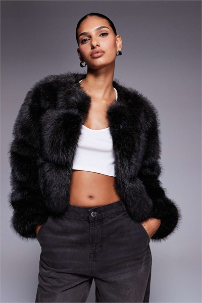 Короткая куртка с вставками из искусственного меха артикул 151669438