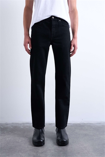 Джинсы прямого кроя из плотной ткани артикул 147760596