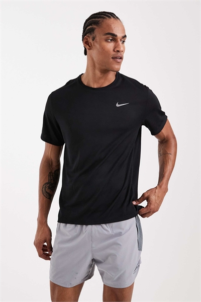 Футболка Miler Dri-FIT артикул 121814079