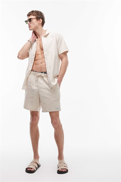 Классические льняные шорты артикул 142738386