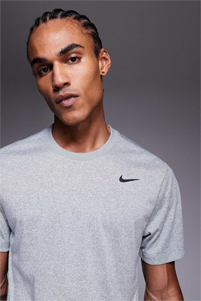 Футболка Legend Dri-FIT артикул 121952360