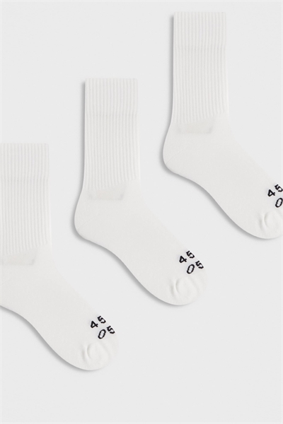 Носки Icon для бега с поддержкой свода стопы и антибактериальной обработкой, белого цвета артикул 152934831