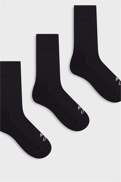 Носки Icon для бега с поддержкой свода стопы и антибактериальной обработкой, черного цвета артикул 152934749