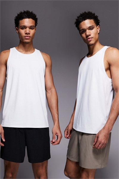 Шорты Icon 5 дюймов для тренировок с быстрым высыханием и карманами на молнии, 2 штуки в комплекте, черного и песочного цвета артикул 151308462