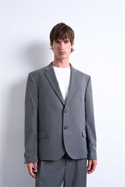 Блейзер свободного кроя прямого силуэта артикул 143261593