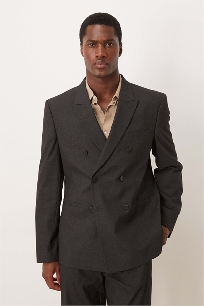 Приталенный пиджак артикул 150198121