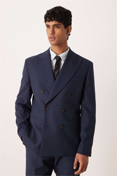 Приталенный пиджак артикул 153575313