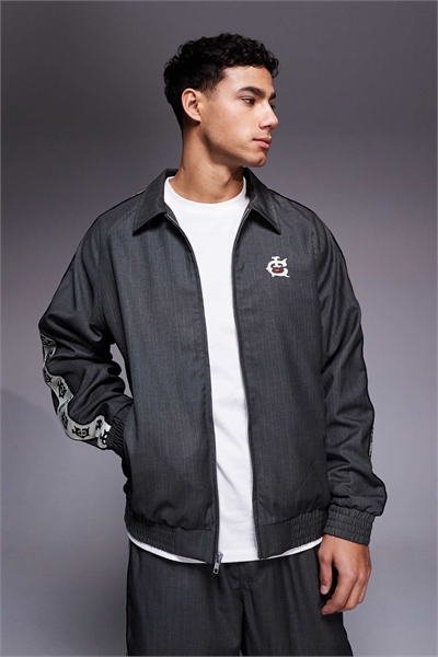 Спортивная куртка с логотипом и тонкими полосками co-ord артикул 154161662