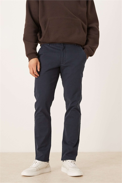 Брюки-чино из твила с прямыми брючинами цвета темно-синего цвета артикул 154833160