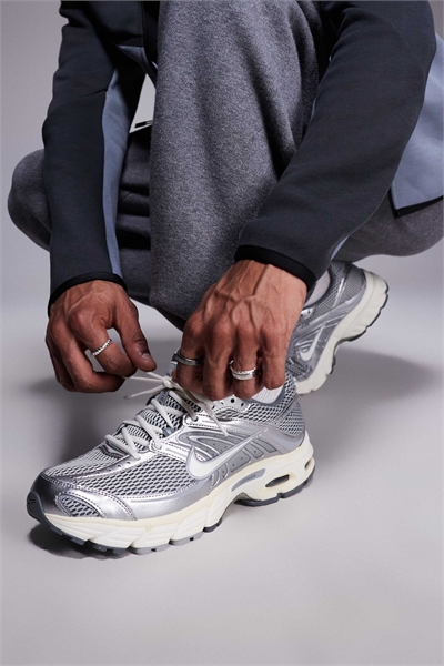 Кроссовки Air Max Moto 2K артикул 149961257