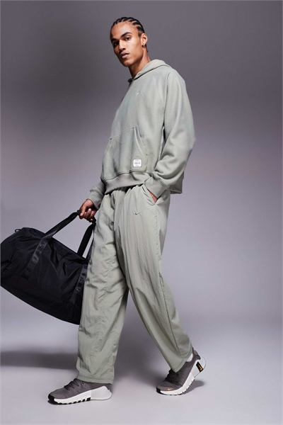 Спортивные штаны с логотипом «Атлетик Клаб» артикул 150142149