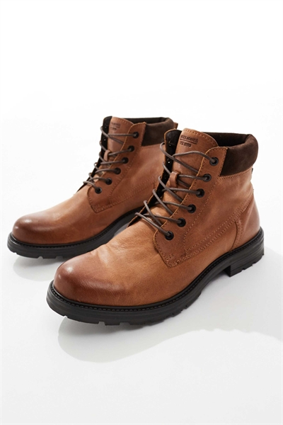 Кожаные ботинки на шнурках артикул 148489139